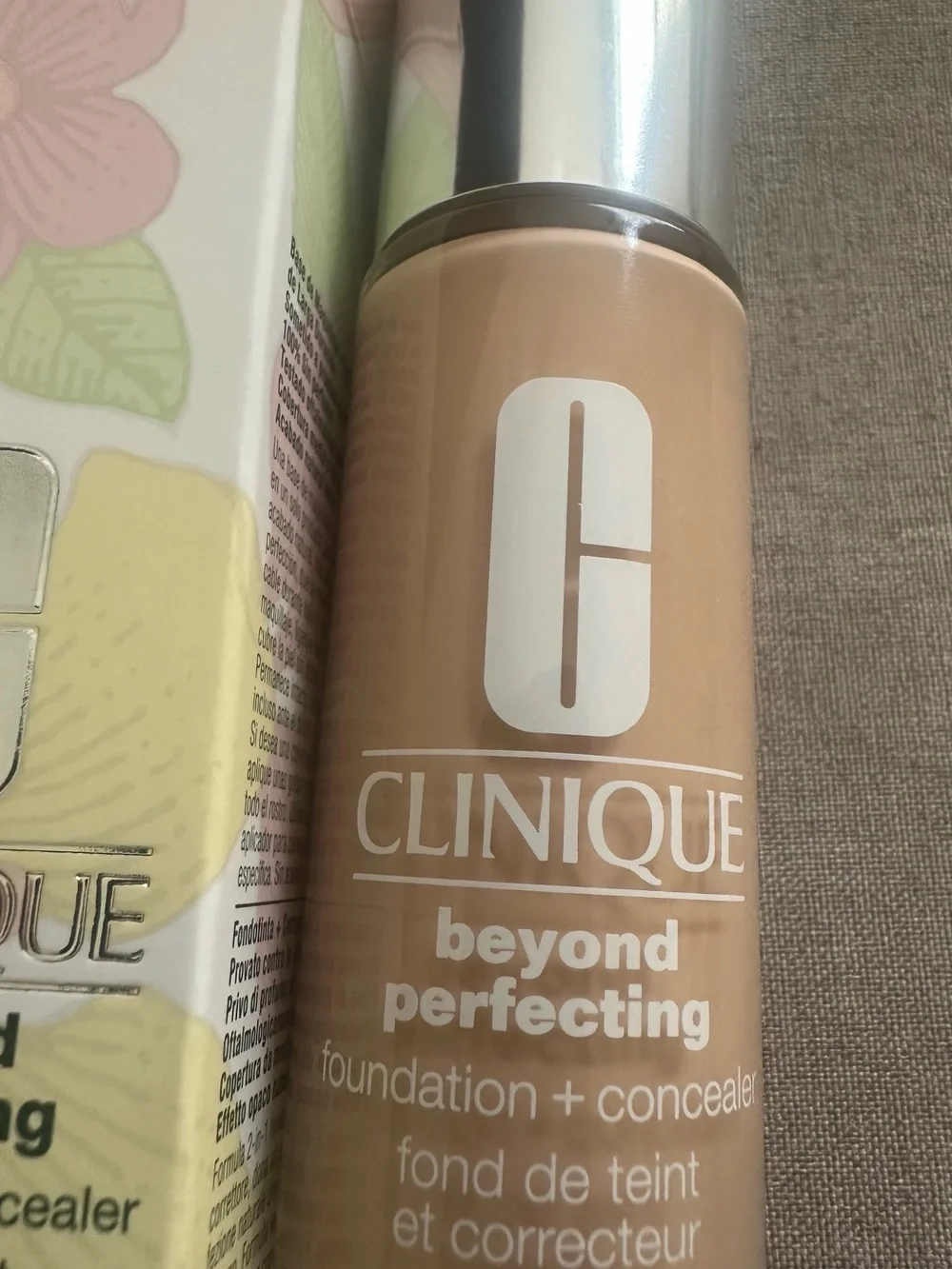 Clinique Beyond Perfecting Foundation + Concealer — CN10